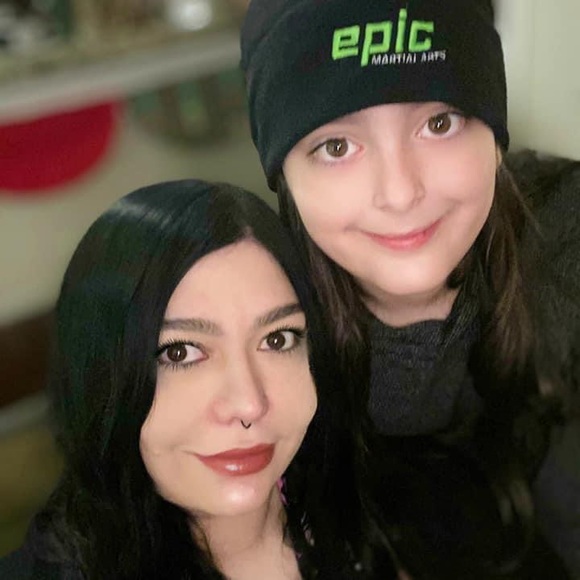 Meet your Posher, Christina - Picture 5 of 5